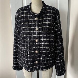 Elegant Black Tweed blazer with pearls Accents